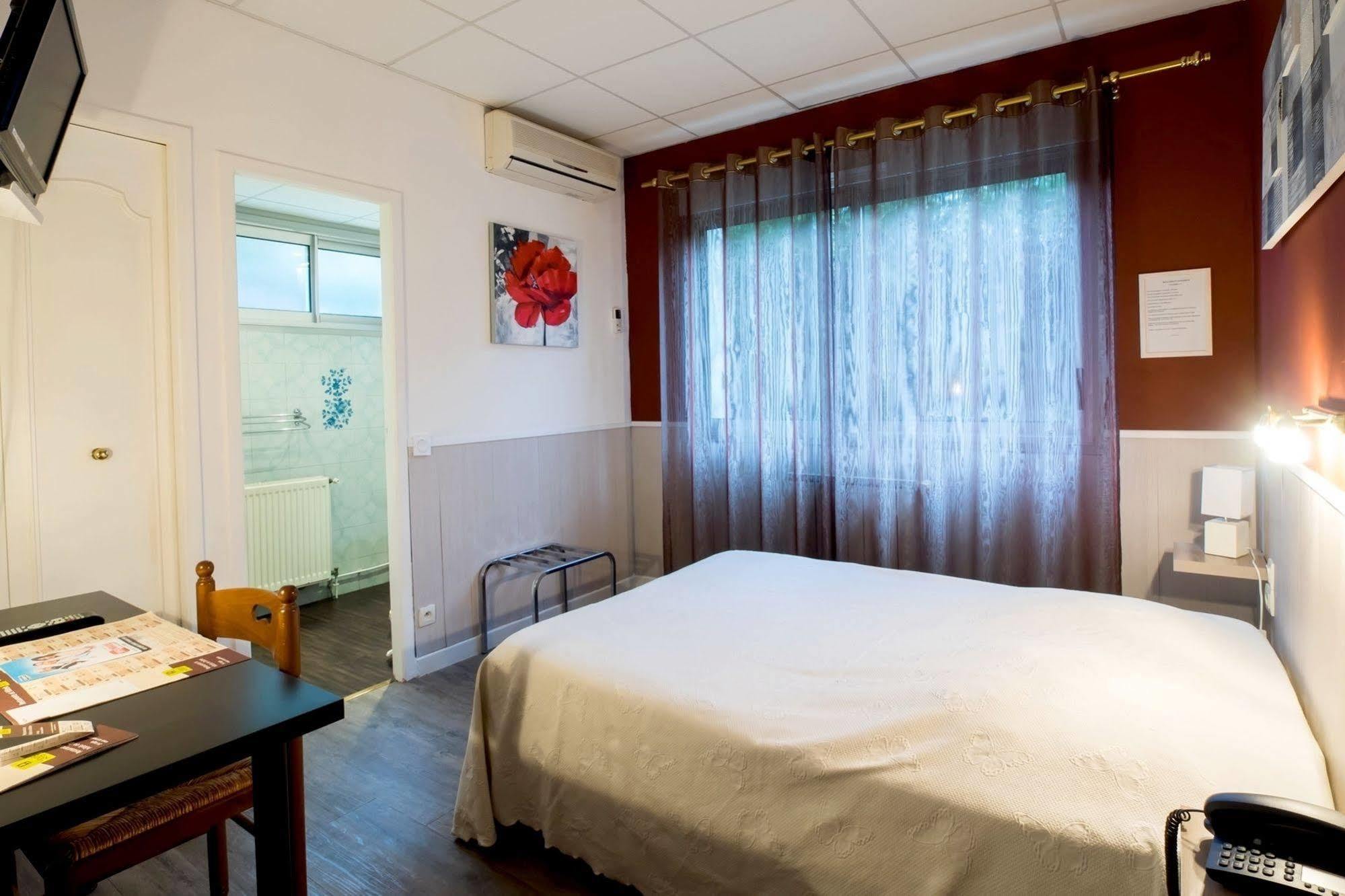 Logis Hotel L'Abricotine Tain-l'Hermitage Luaran gambar